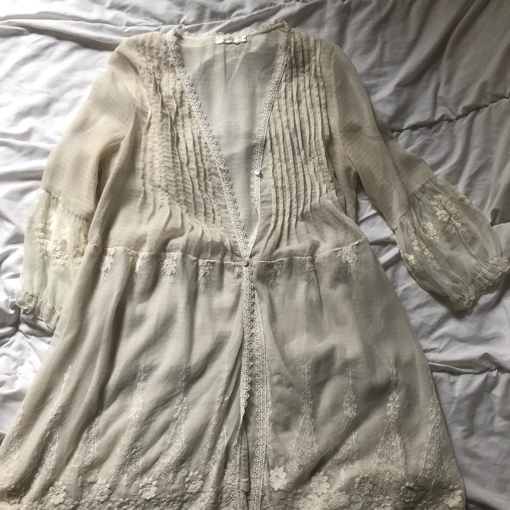 White Lace Top/Cover/Dress